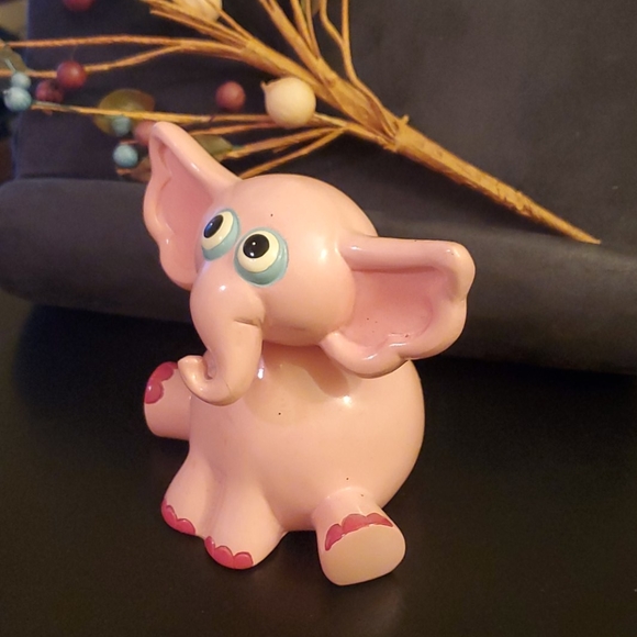 Blowfish Other - BlowFish Elephant Bobblehead Bank